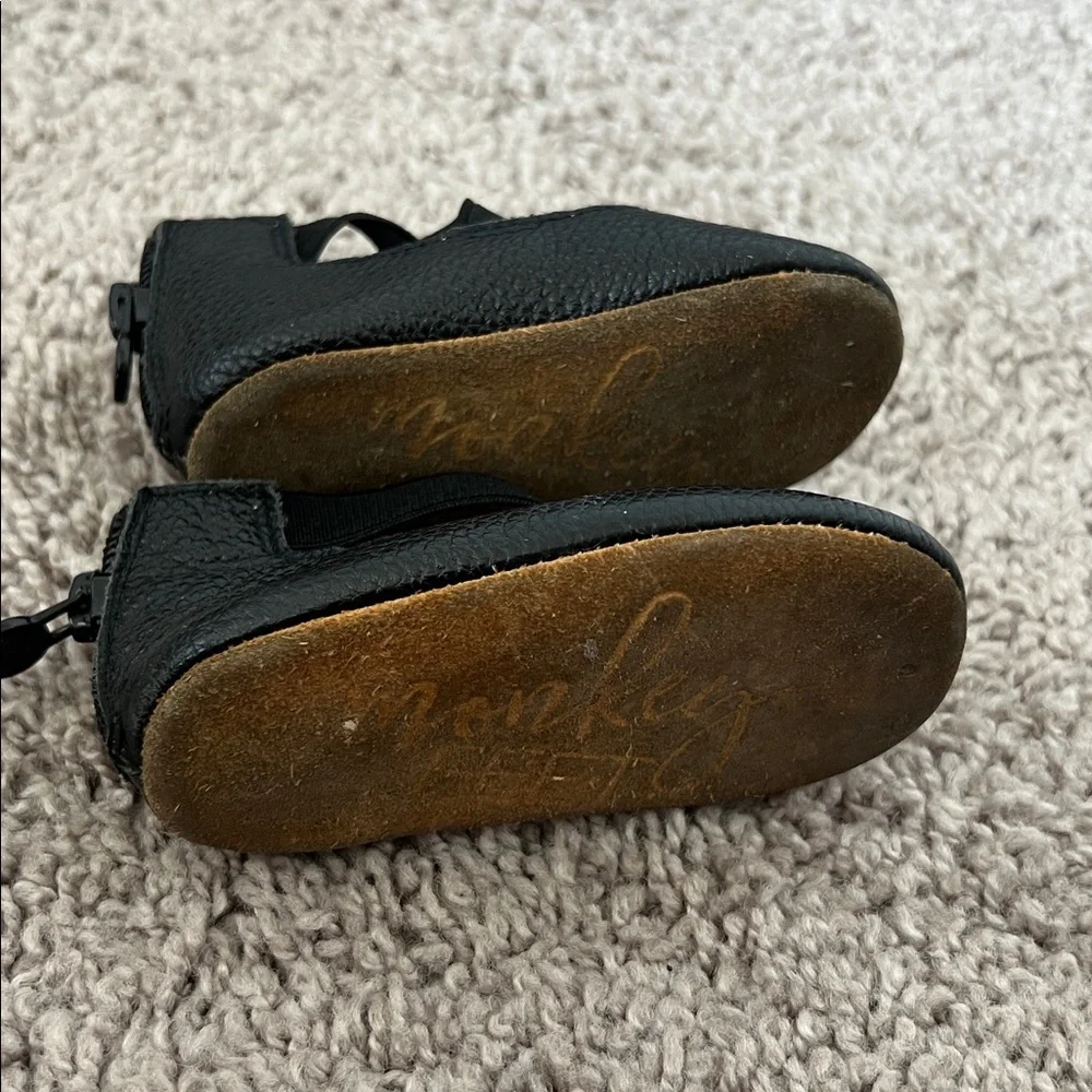 Monkey Feet Leather Black Ballet Flats